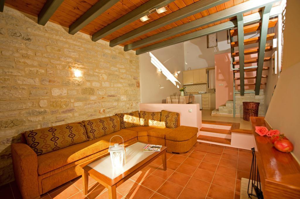 Enastron Villas Кипарисия Номер фото
