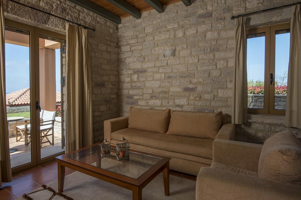 Enastron Villas Кипарисия Экстерьер фото
