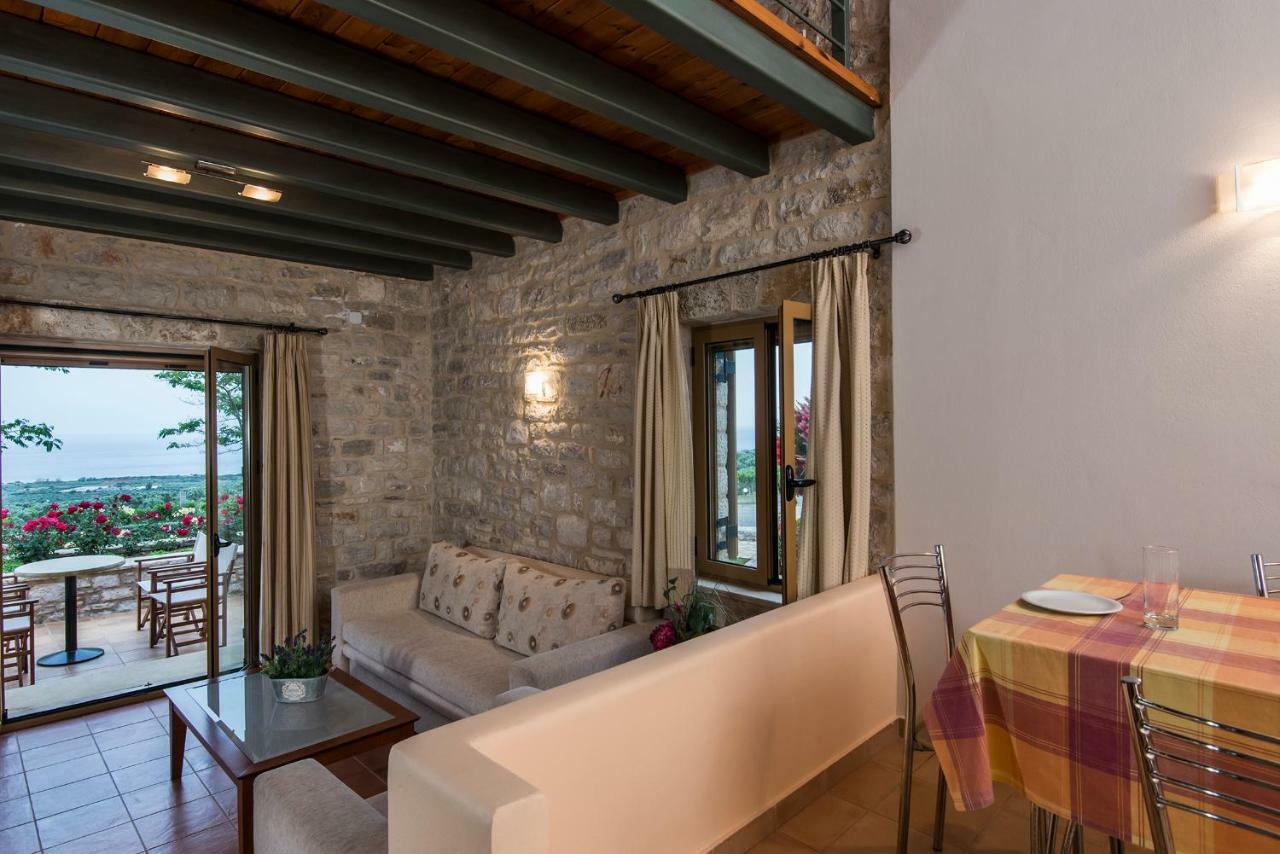 Enastron Villas Кипарисия Экстерьер фото