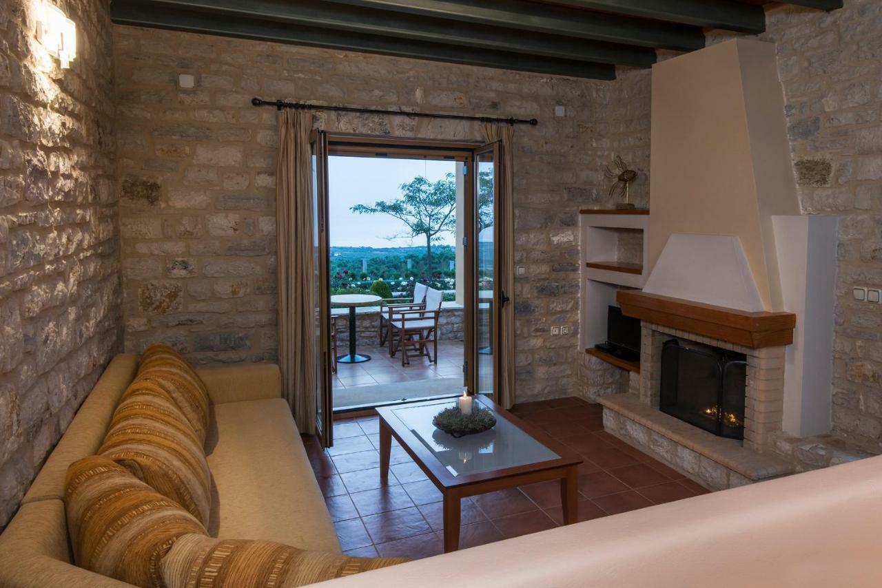 Enastron Villas Кипарисия Экстерьер фото