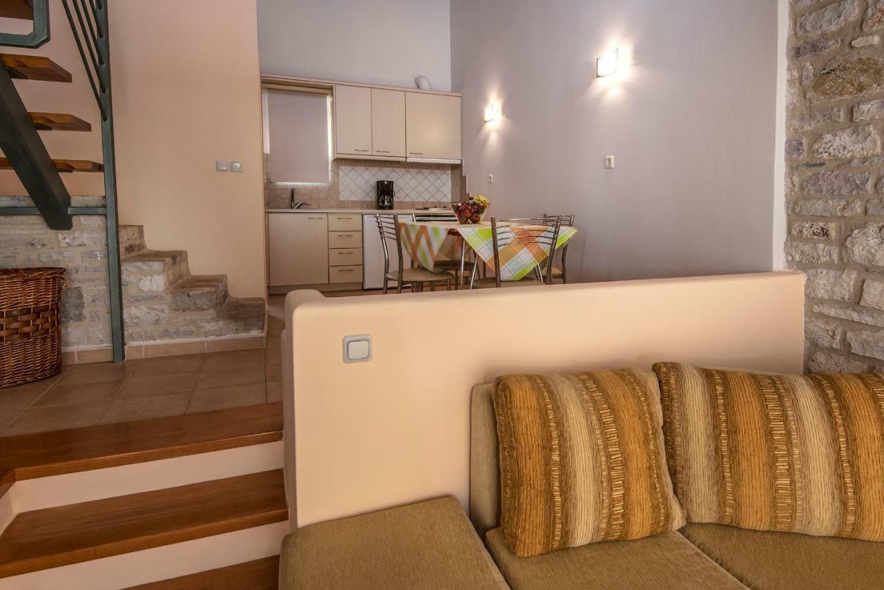 Enastron Villas Кипарисия Экстерьер фото