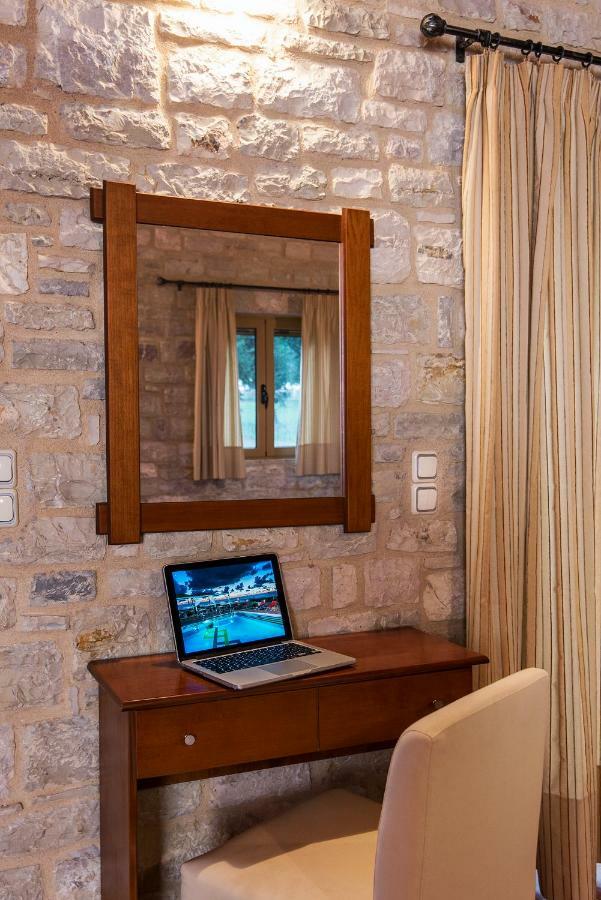Enastron Villas Кипарисия Экстерьер фото