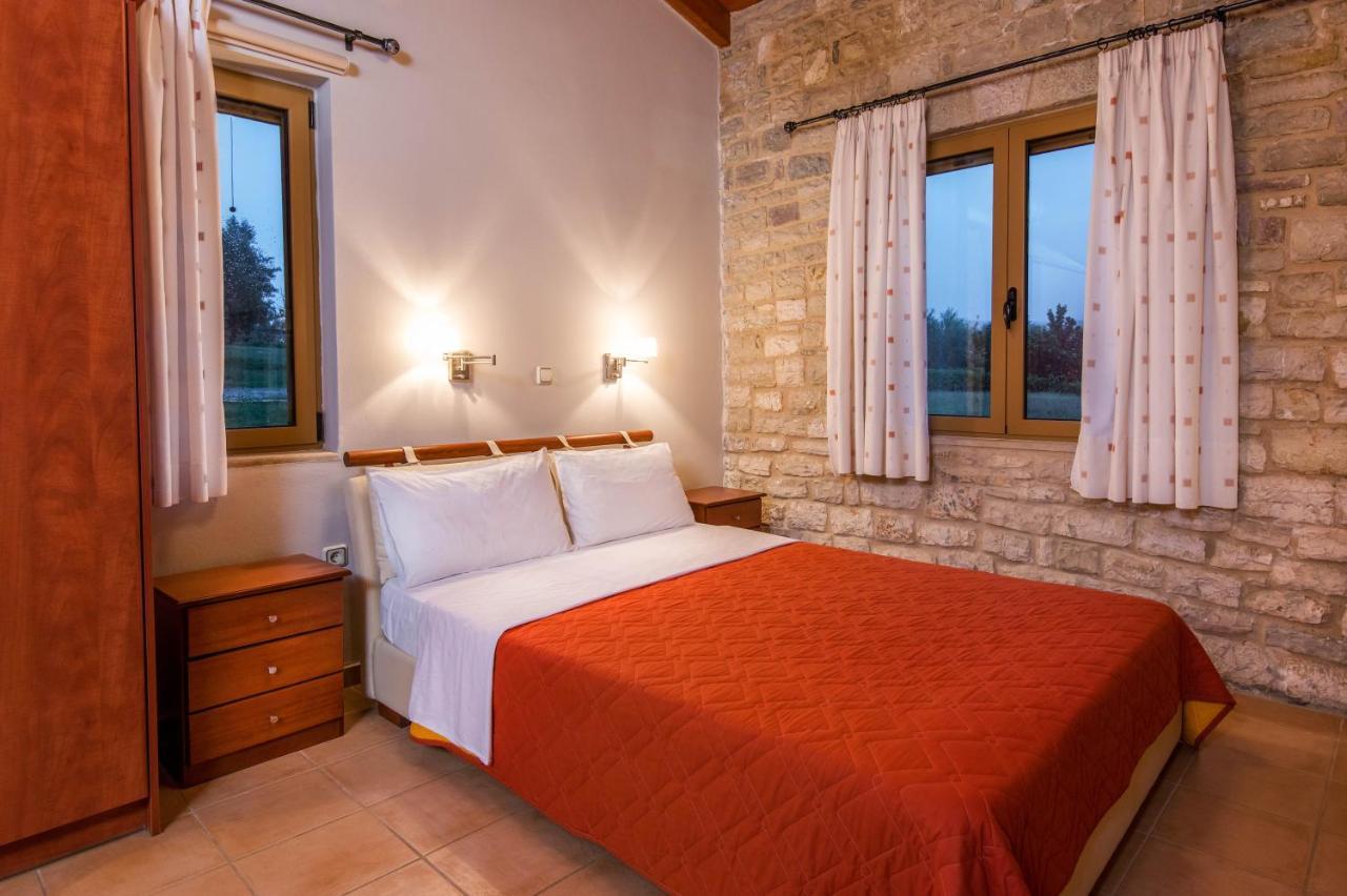 Enastron Villas Кипарисия Экстерьер фото